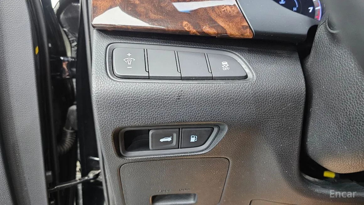 Hyundai Aslan