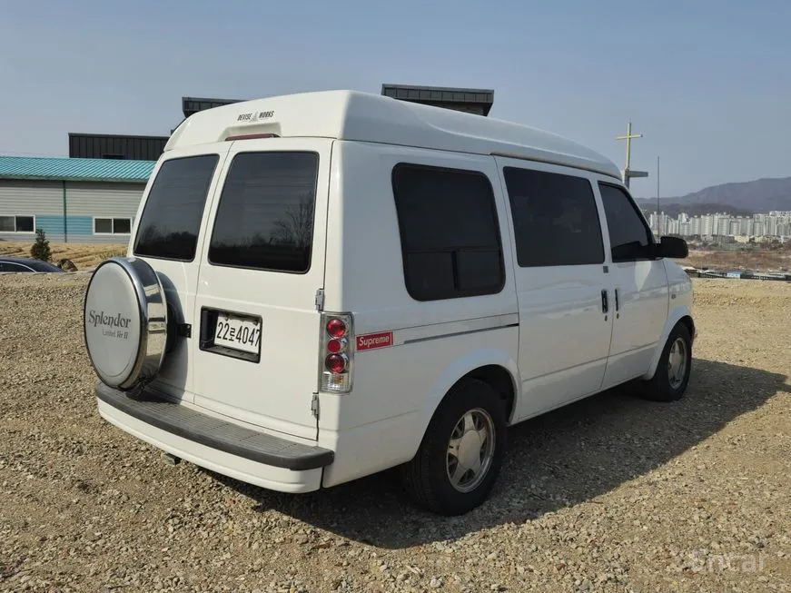 Chevrolet Astro Van