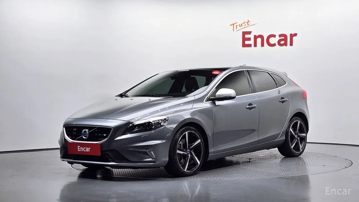Volvo V40