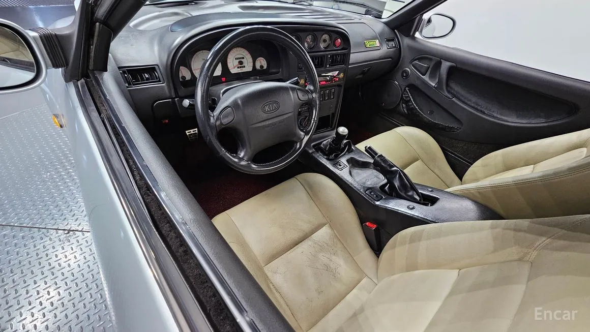 Kia Elan