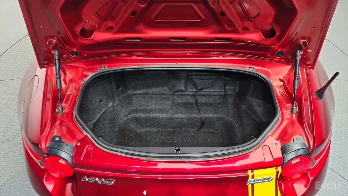 Mazda MX-5 Miata