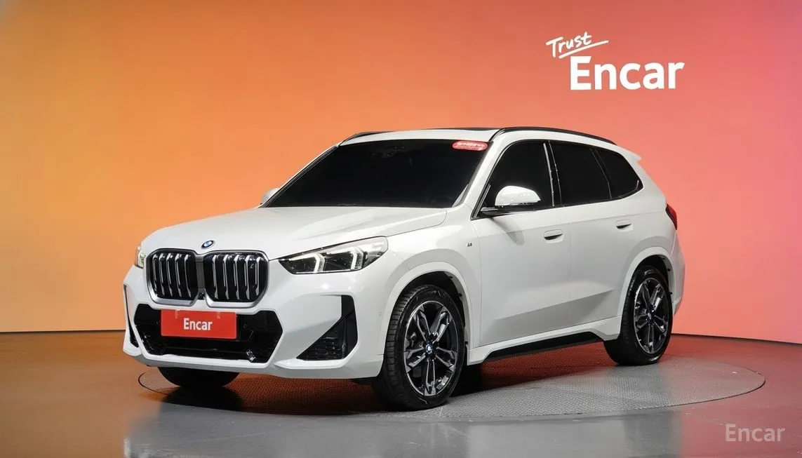 BMW iX1