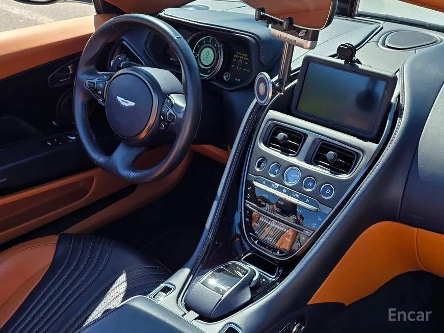 Astonmartin DB11
