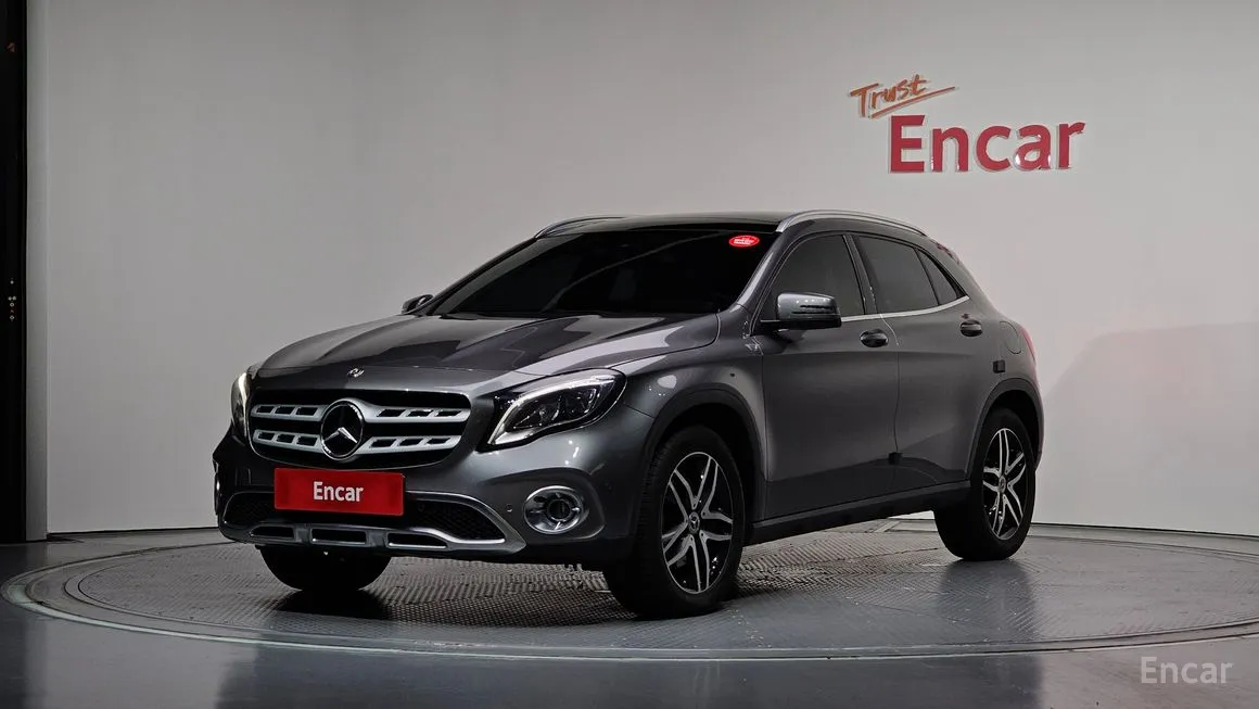 Mercedes-Benz GLA-Class