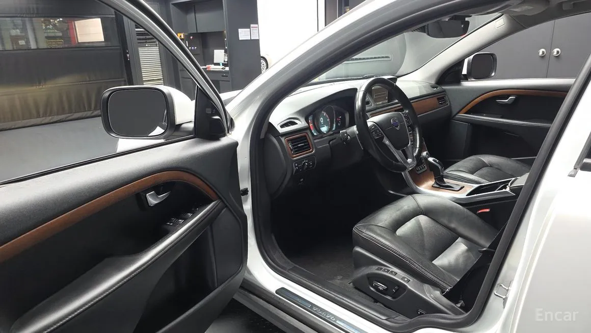 Volvo XC70
