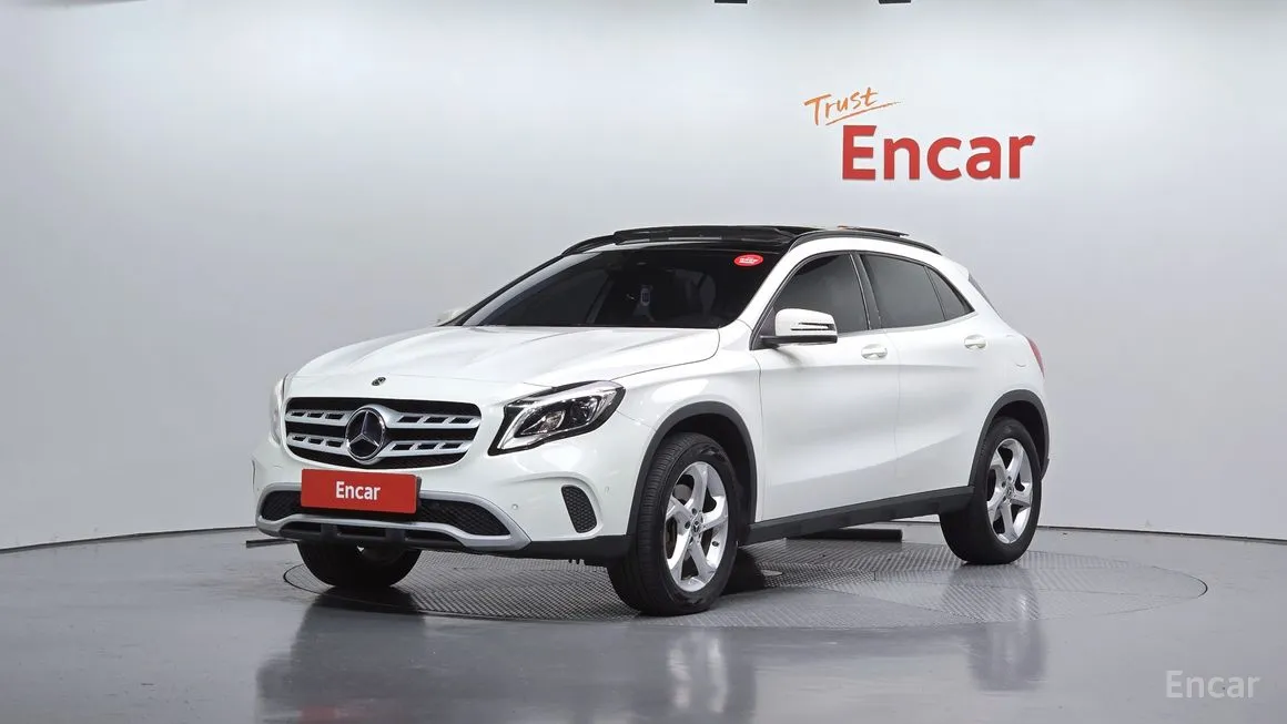 Mercedes-Benz GLA-Class