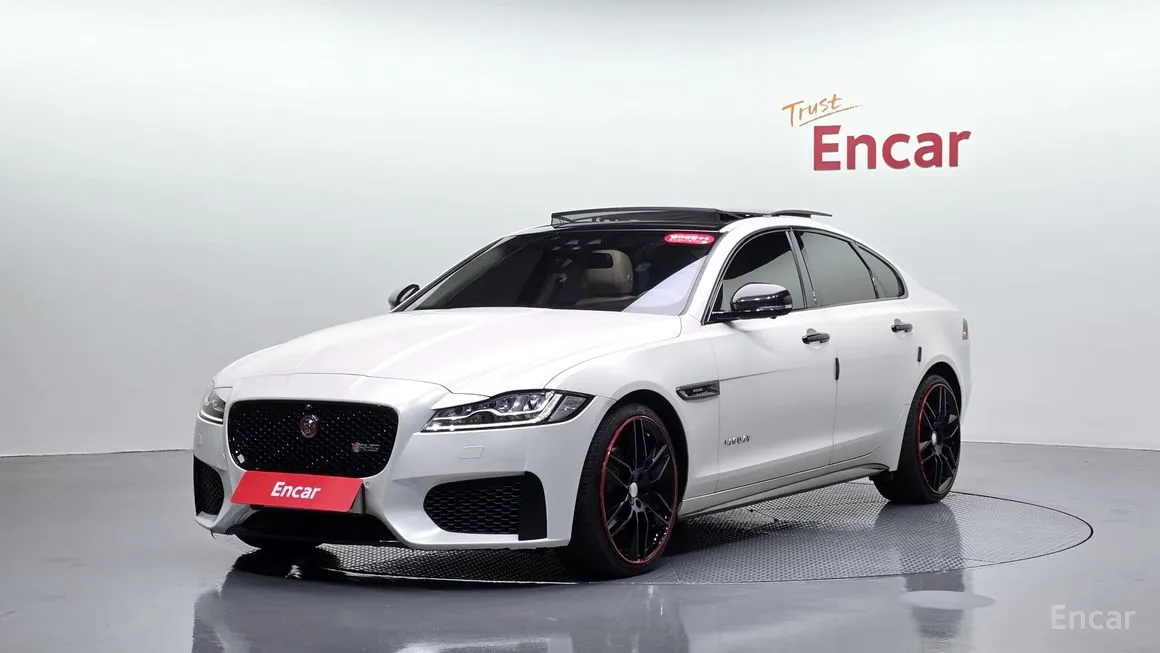 Jaguar XF