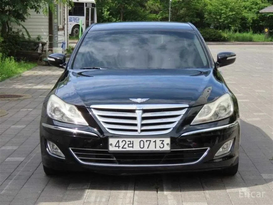 Hyundai Genesis