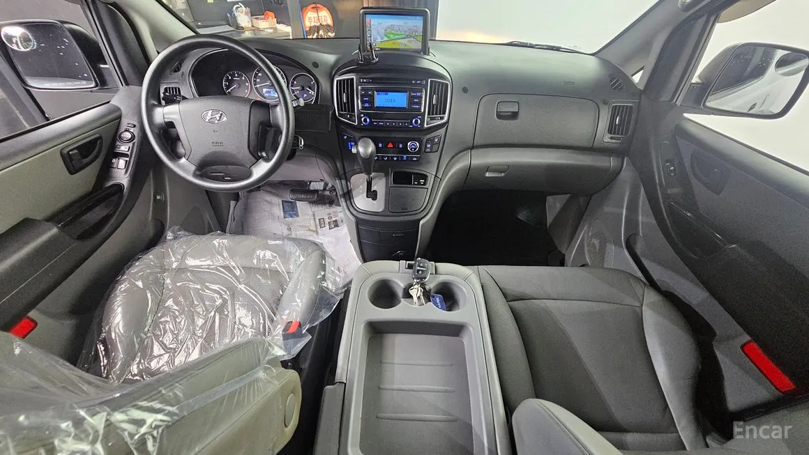 Hyundai Starex