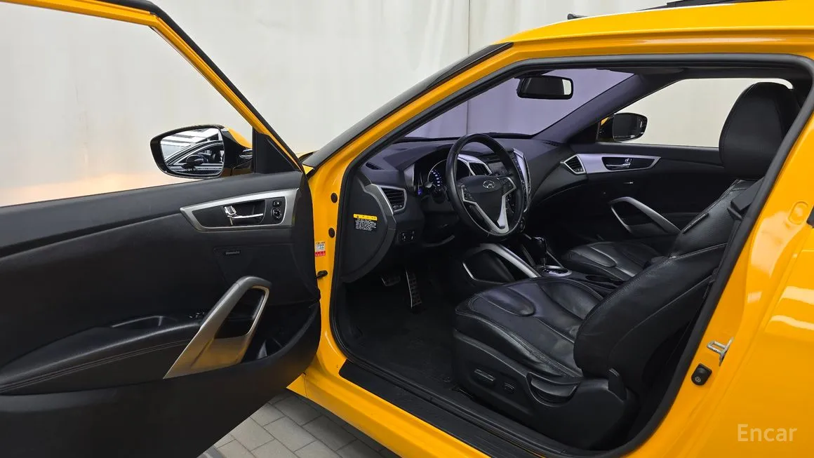 Hyundai Veloster