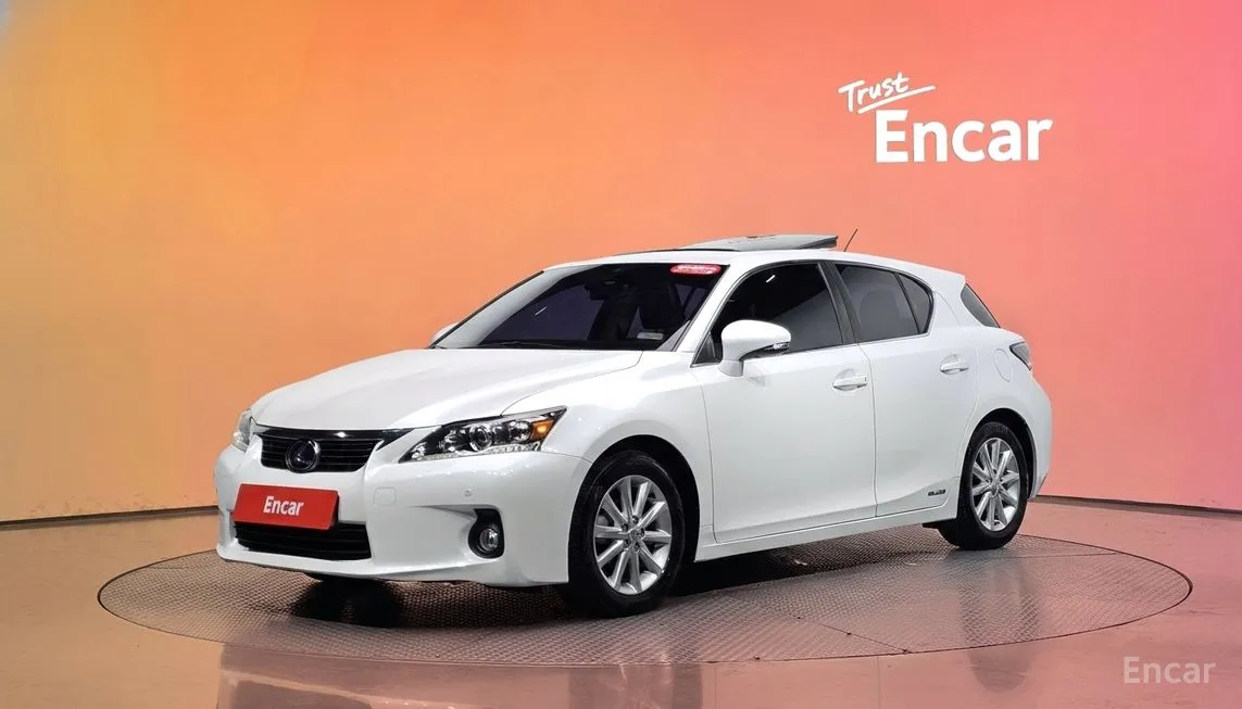 Lexus CT200h