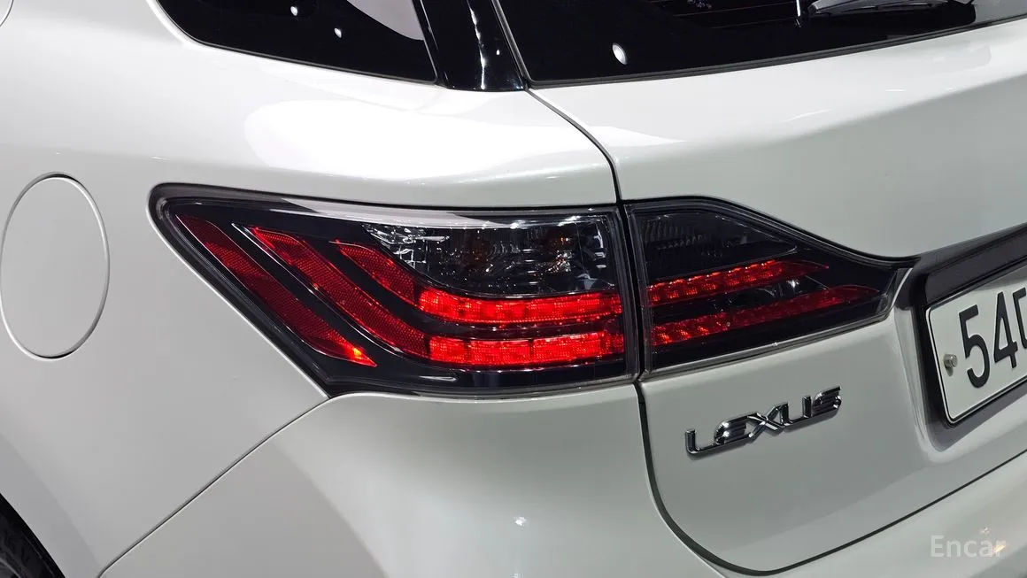 Lexus CT200h