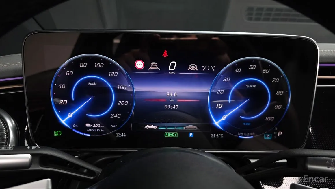Mercedes-Benz EQS