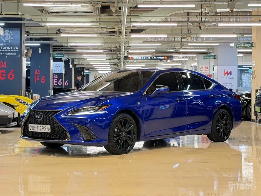 Lexus ES