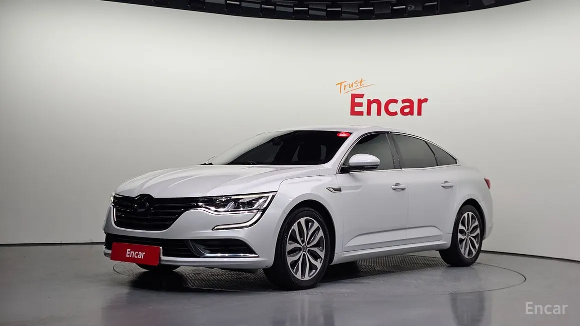 Renault SM6