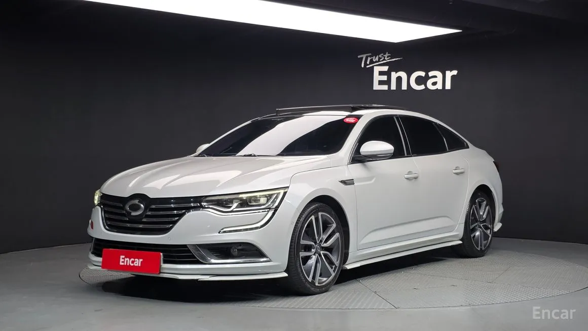 Renault SM6