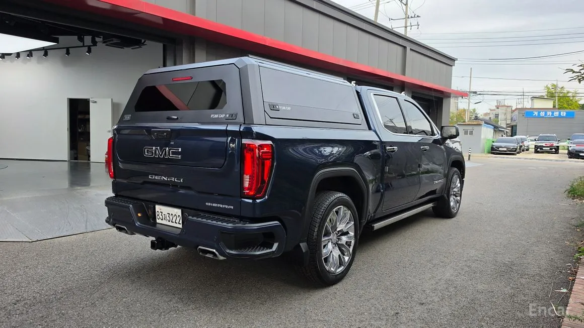 GMC Sierra