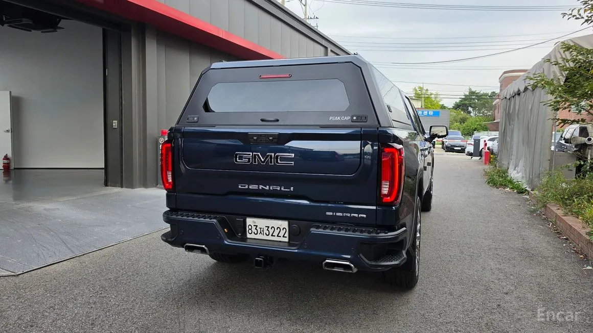 GMC Sierra
