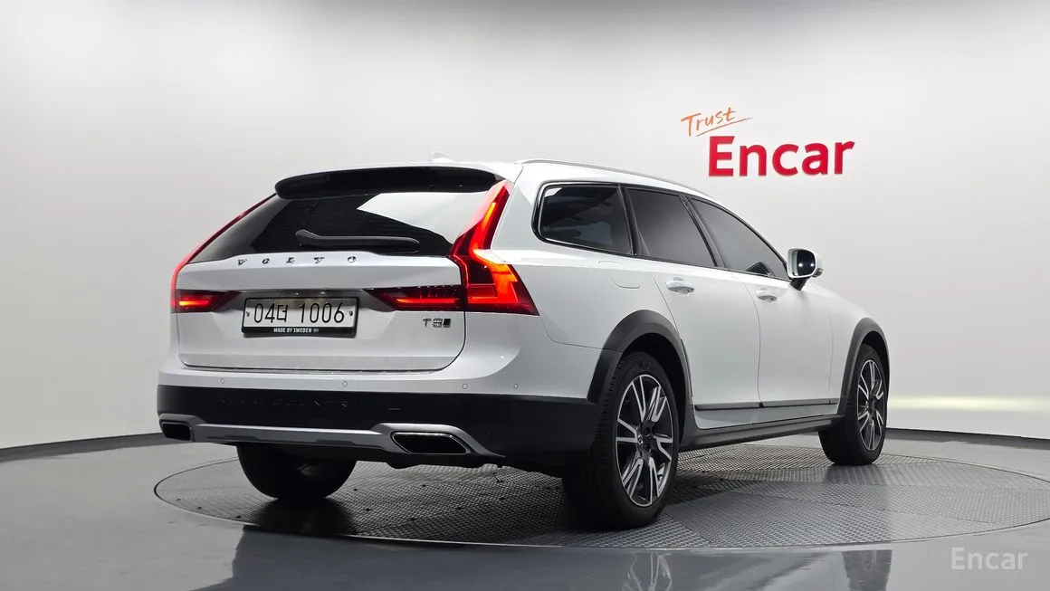 Volvo V90