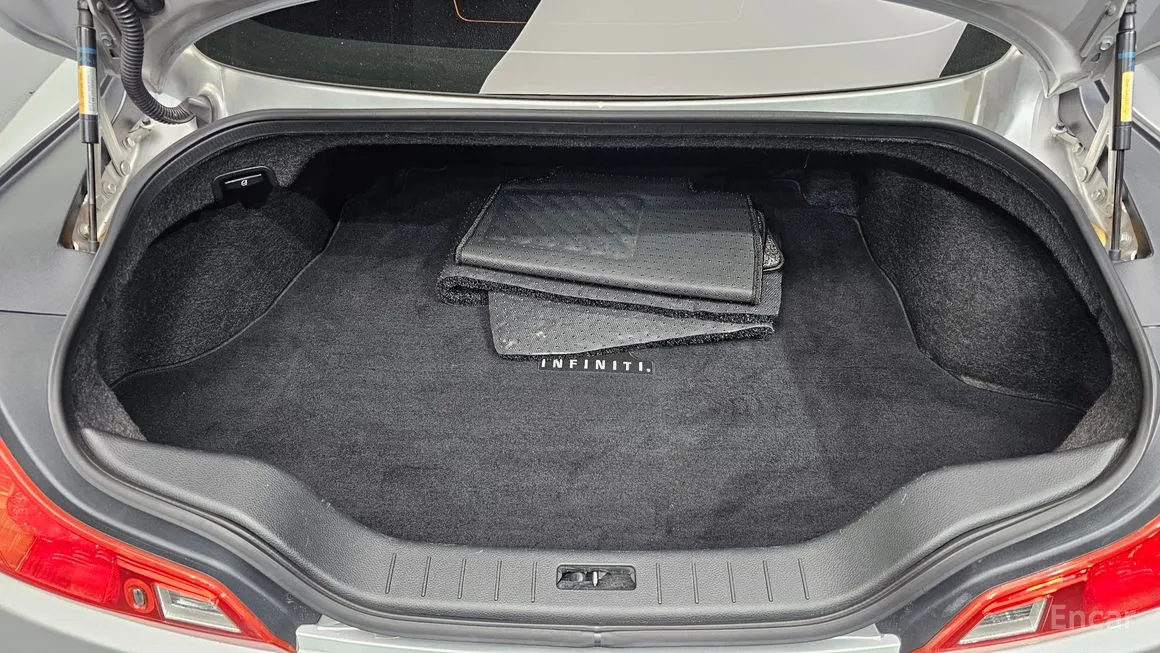 Infiniti G