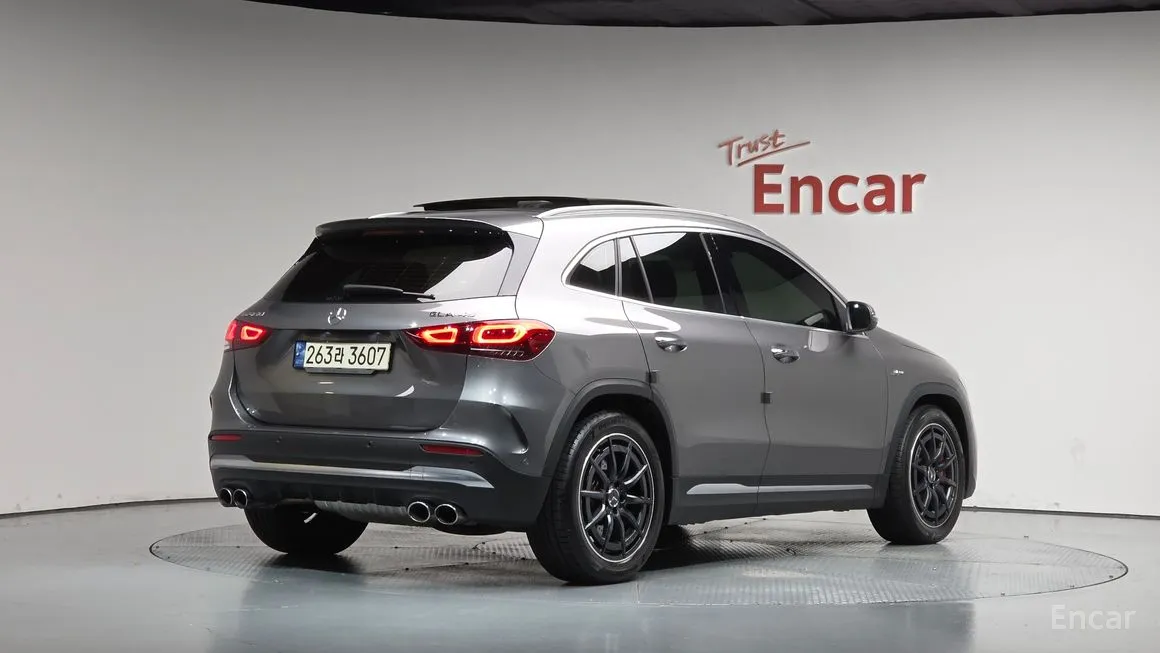 Mercedes-Benz GLA-Class