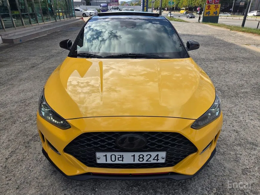 Hyundai Veloster