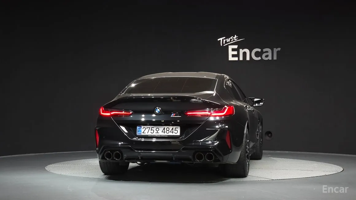 BMW M8