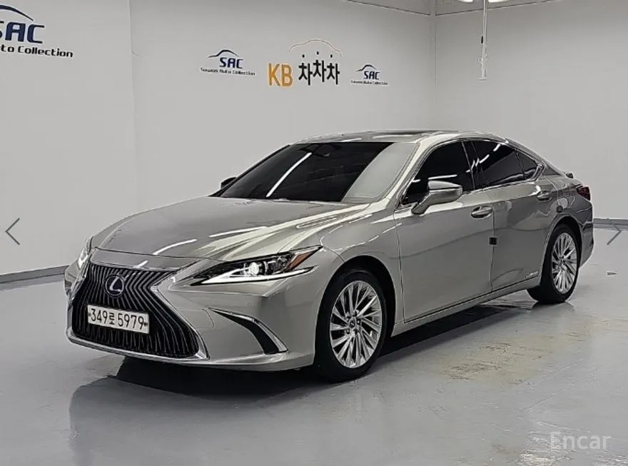 Lexus ES