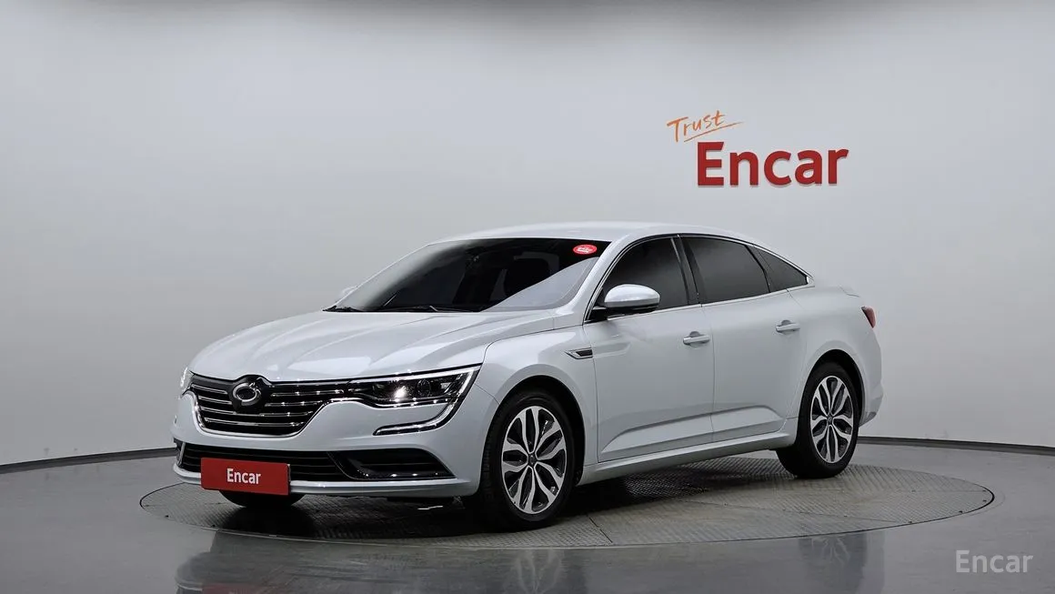 Renault SM6
