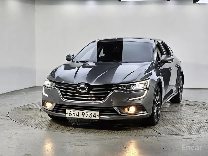 Renault SM6