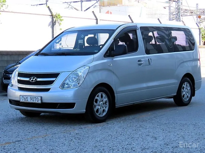 Hyundai Starex