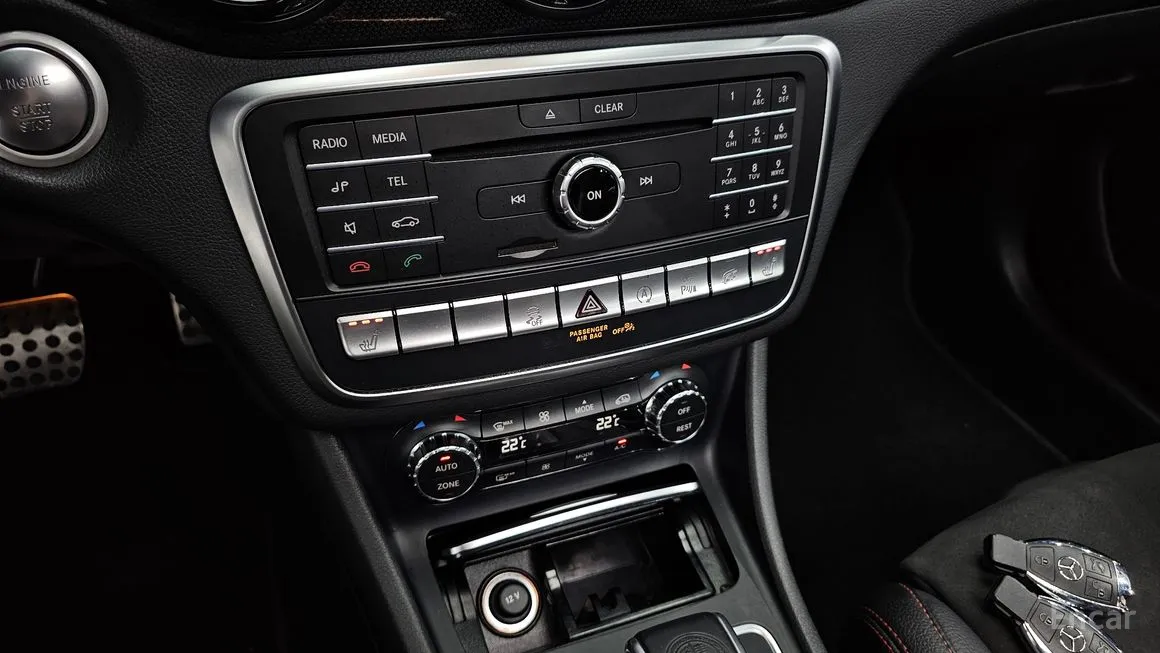 Mercedes-Benz GLA-Class