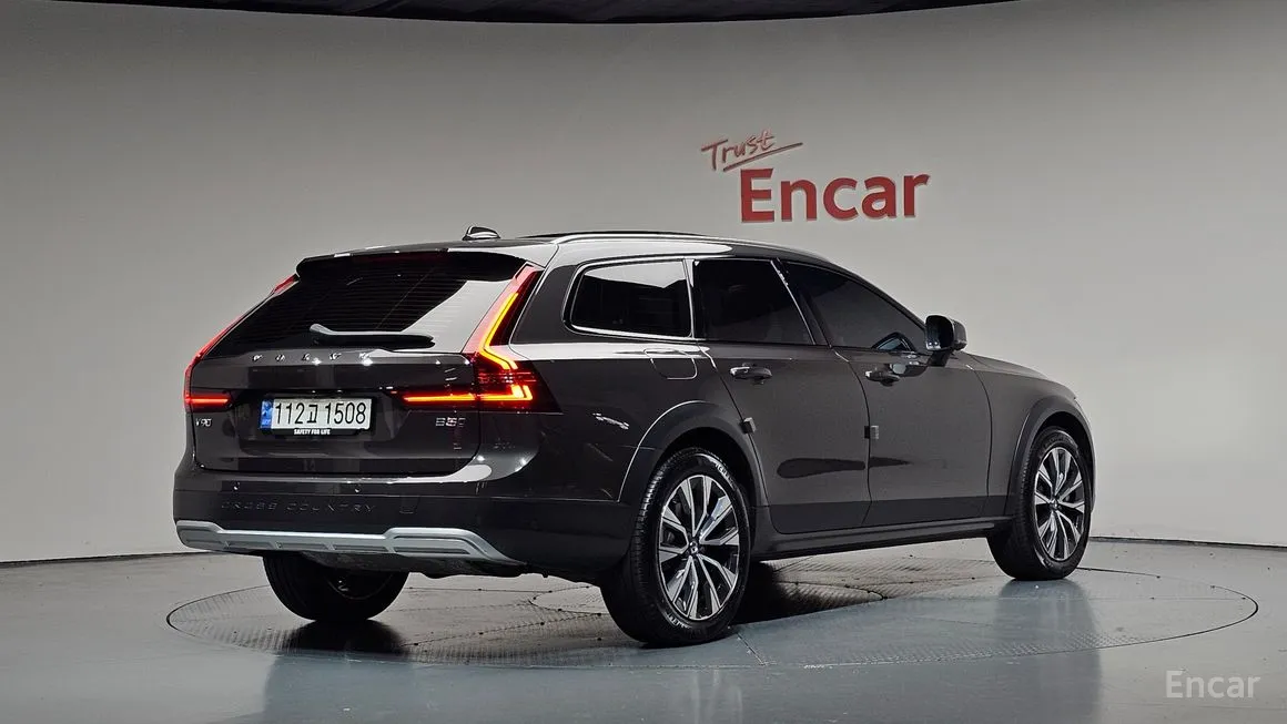 Volvo V90