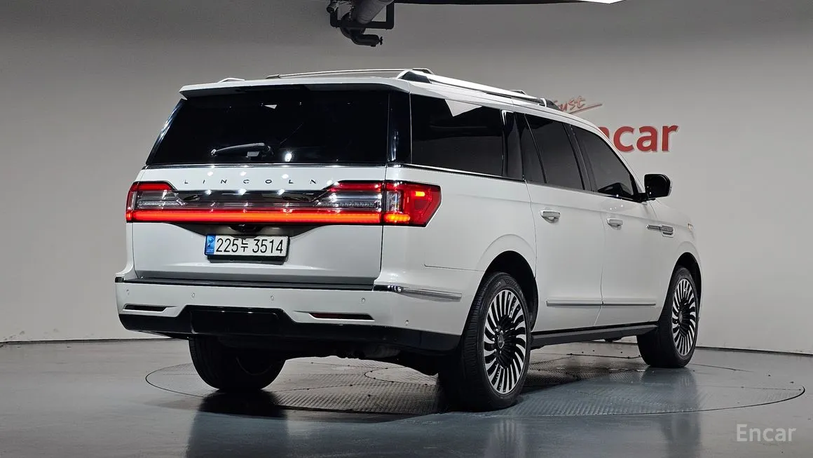 Lincoln Navigator