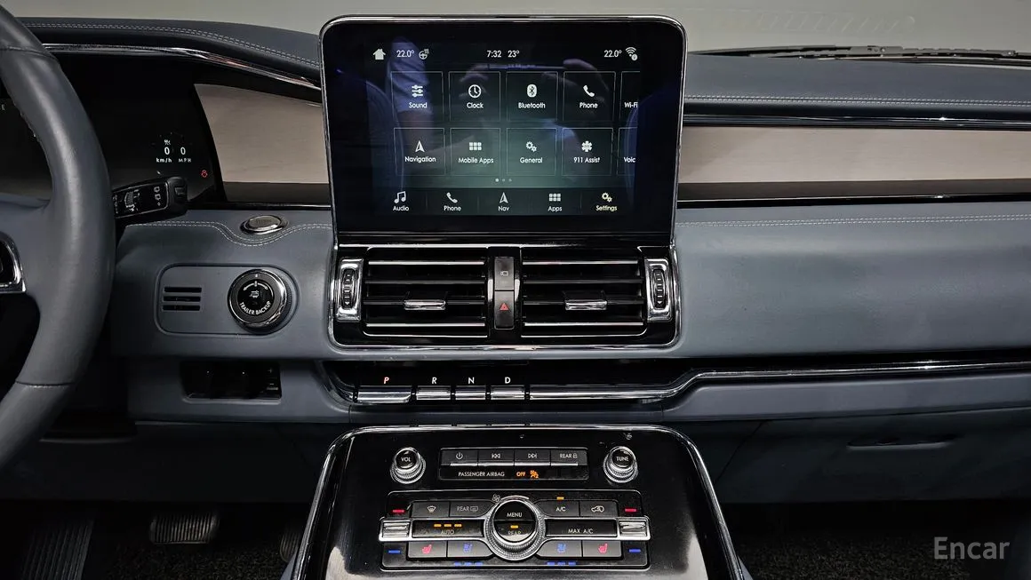 Lincoln Navigator