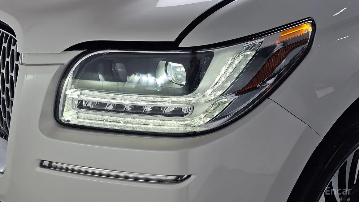 Lincoln Navigator