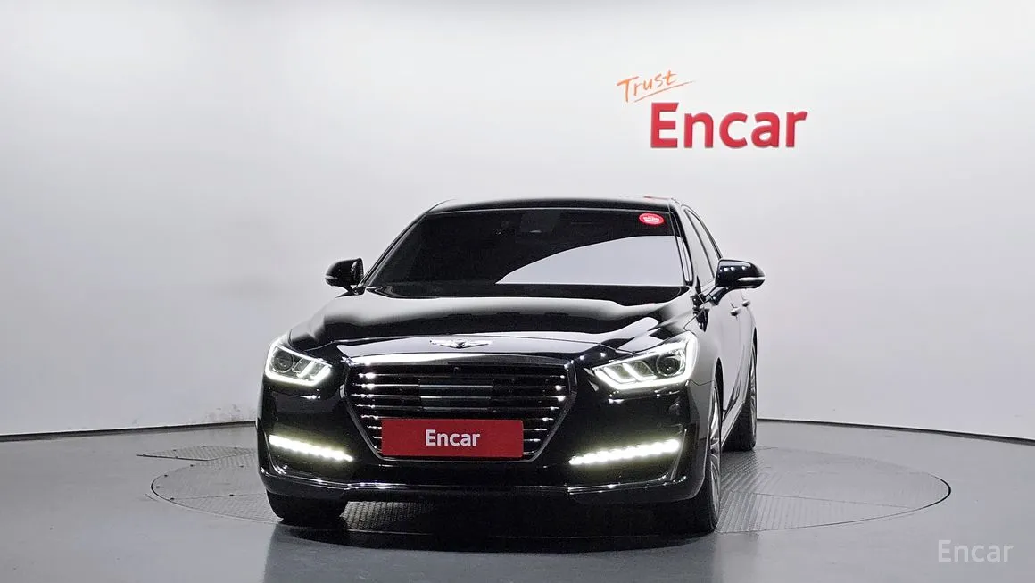 Genesis EQ900