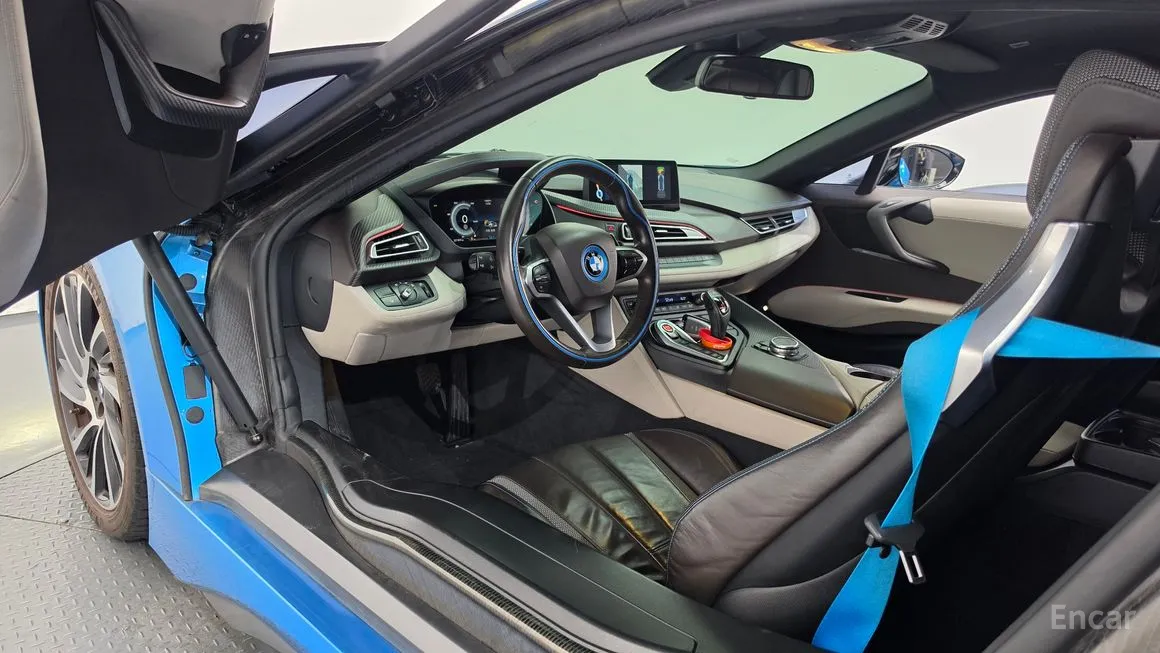 BMW i8