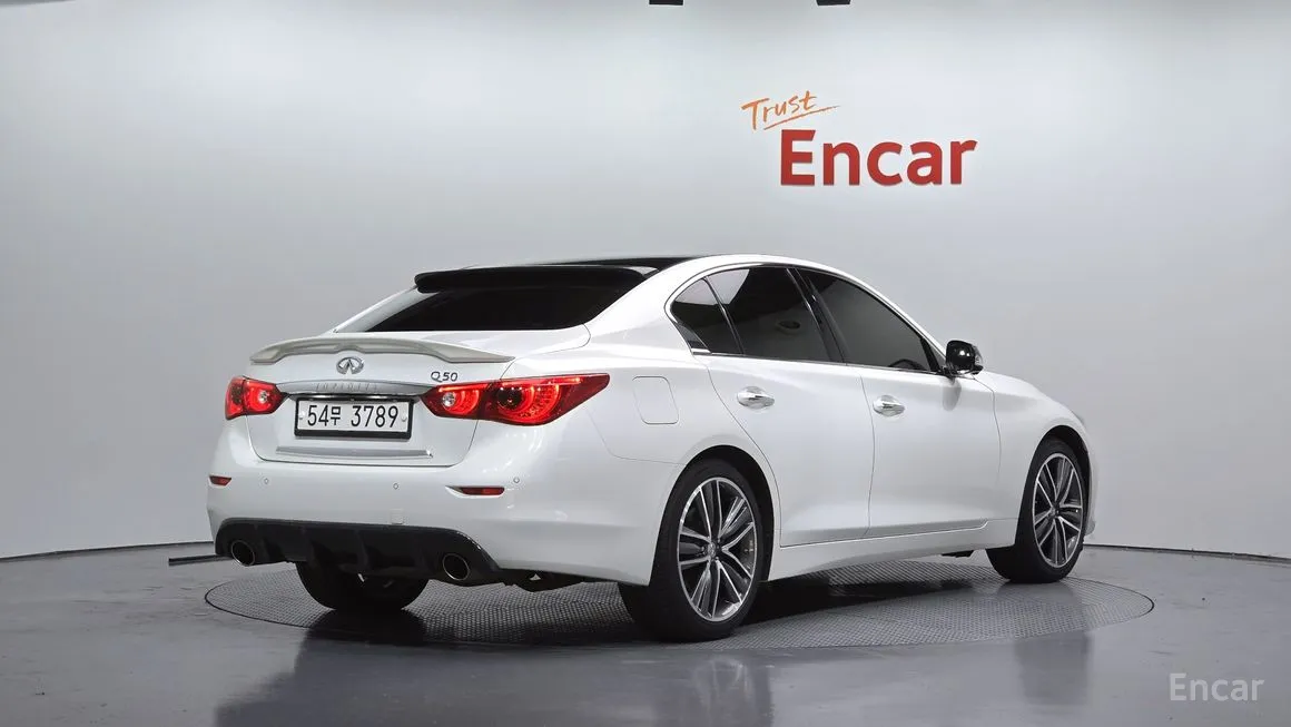 Infiniti Q50