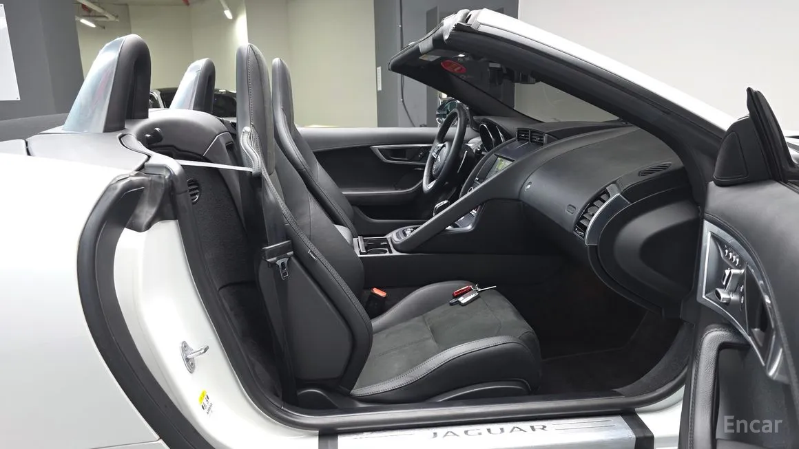 Jaguar F-TYPE