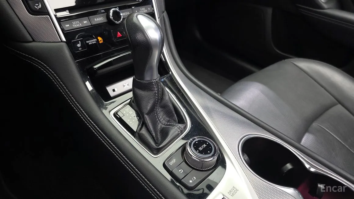 Infiniti Q50