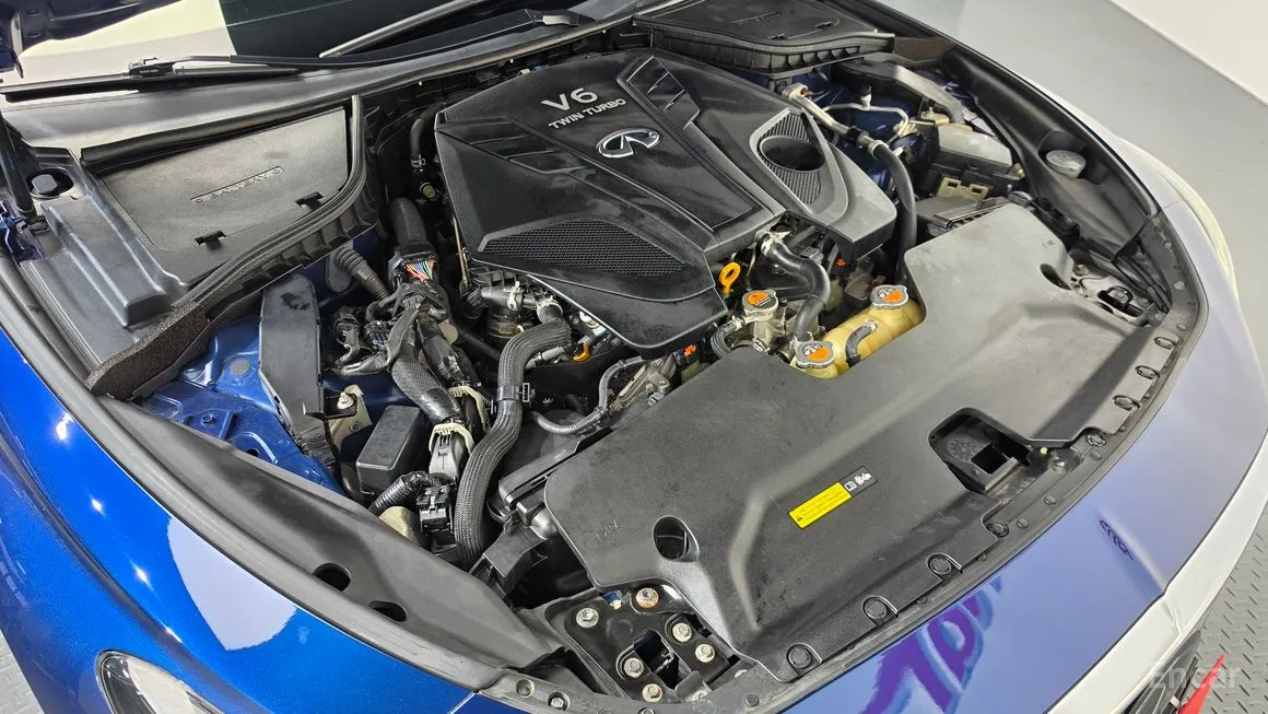 Infiniti Q60