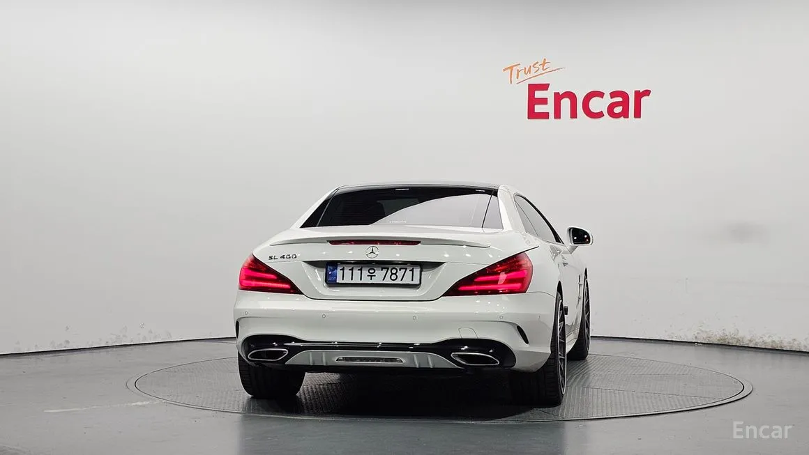 Mercedes-Benz SL-Class