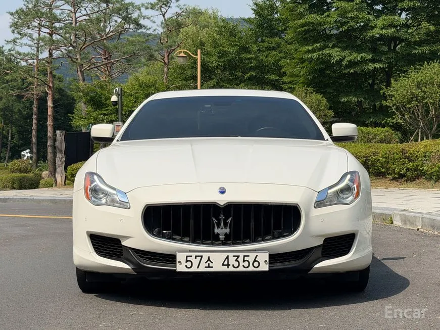 Maserati Quattroporte