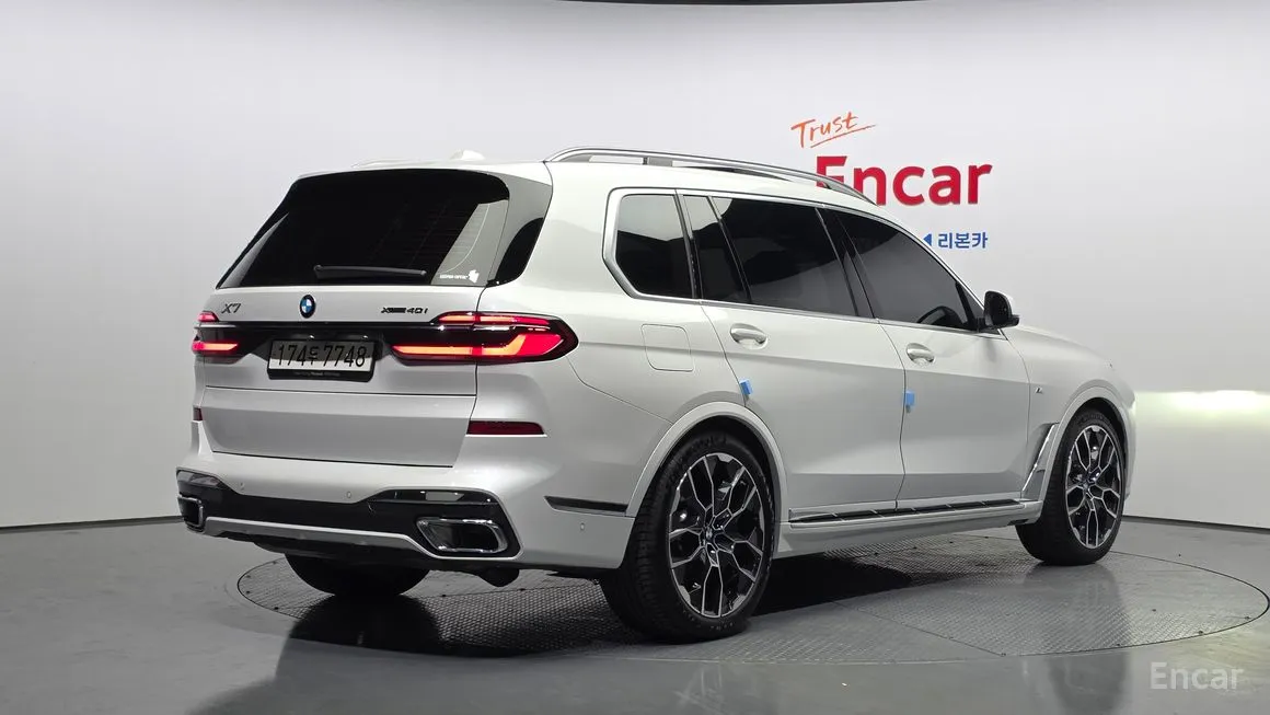 BMW X7