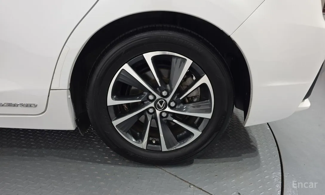 Lexus CT200h