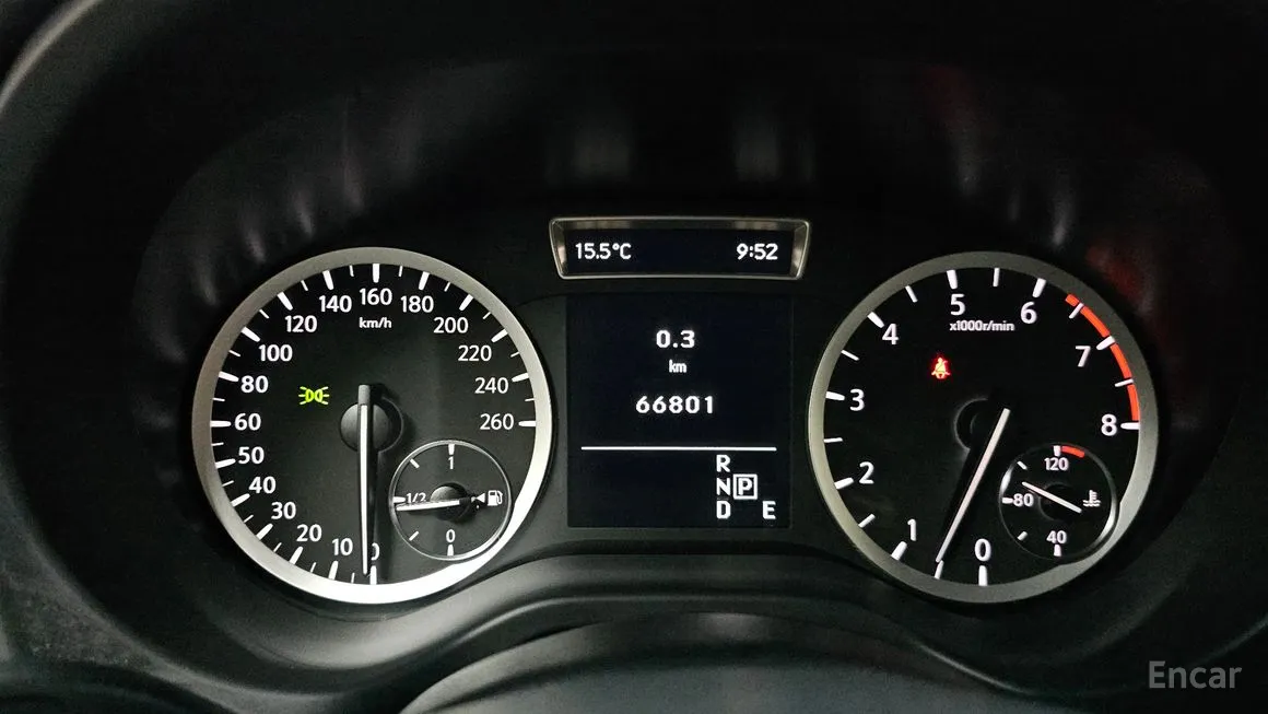 Infiniti Q30