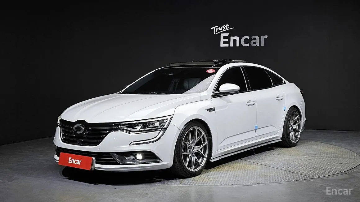 Renault SM6