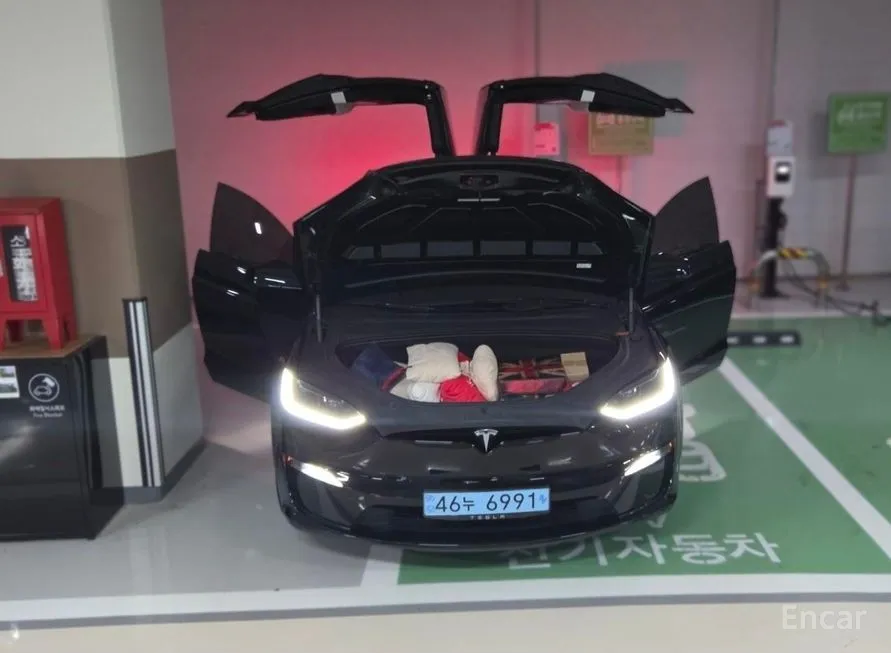 Tesla Model X