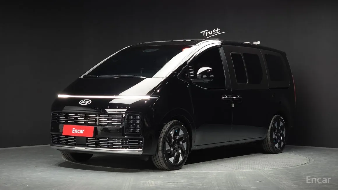 Hyundai Staria